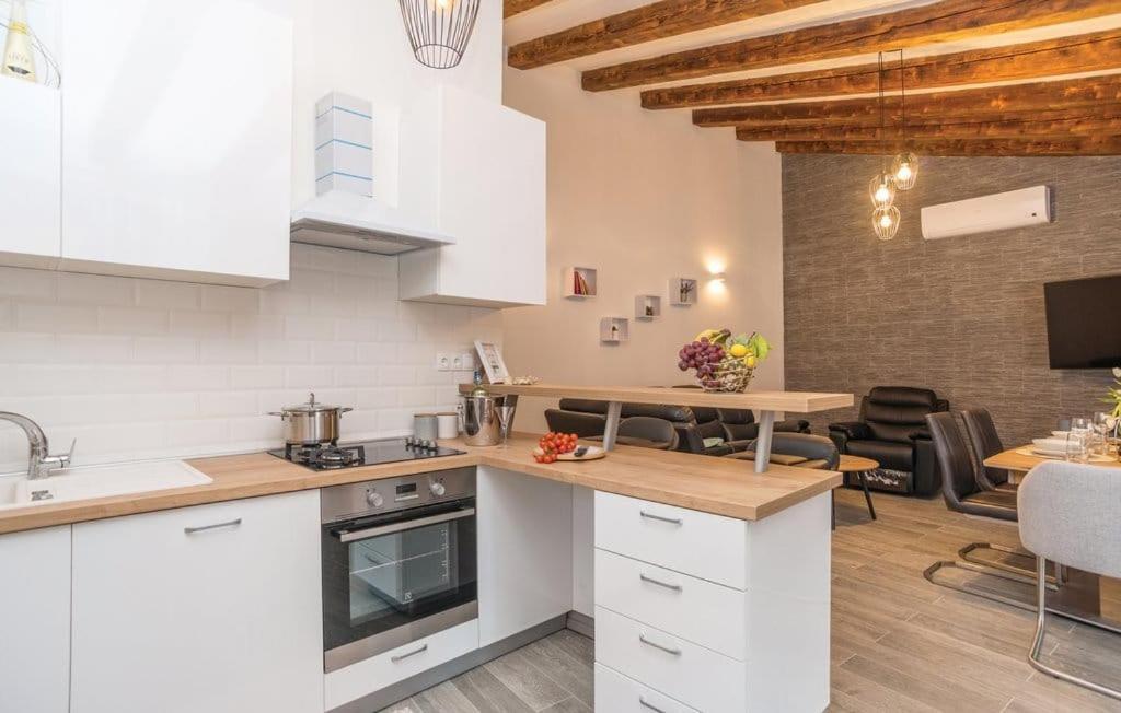 Villas Pakostane Vila *